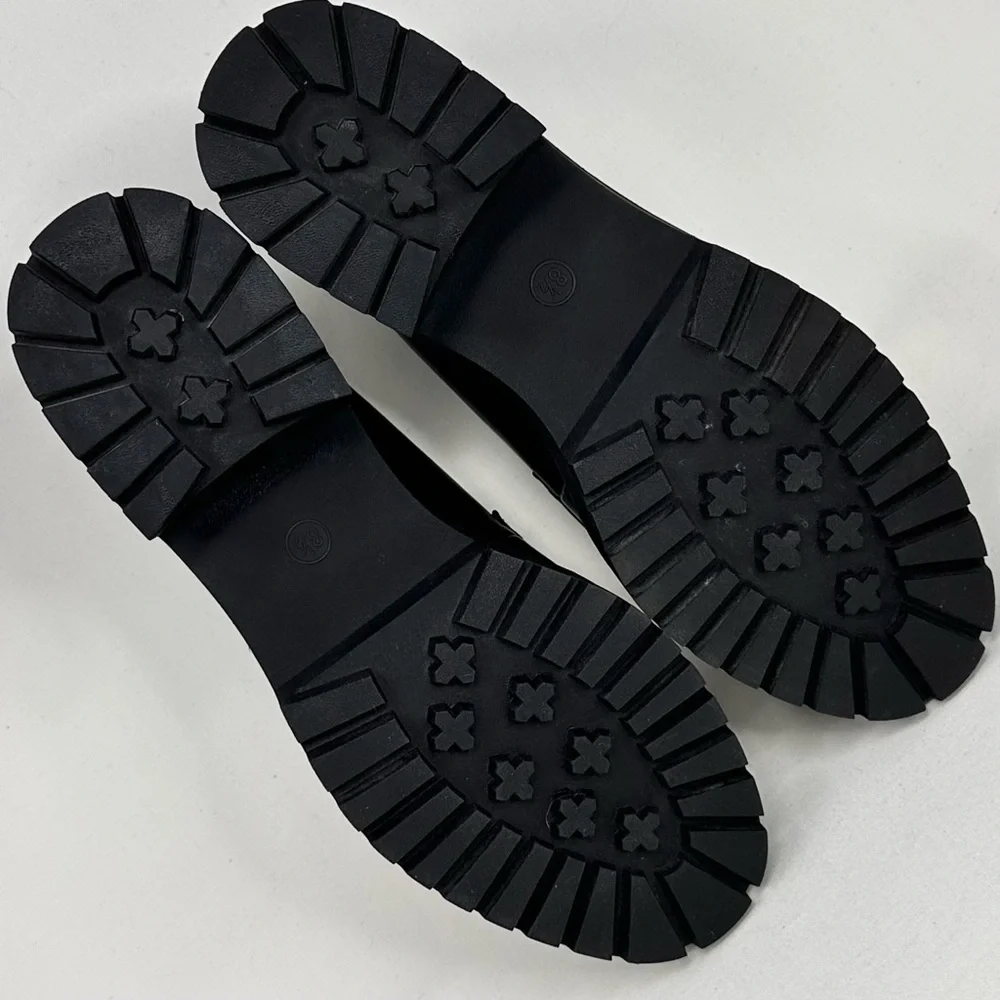 Women's Black Loafer Heels - Picture 13 of 13